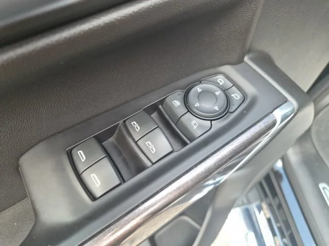 2019 Chevrolet Silverado 1500 LTZ - Photo 14