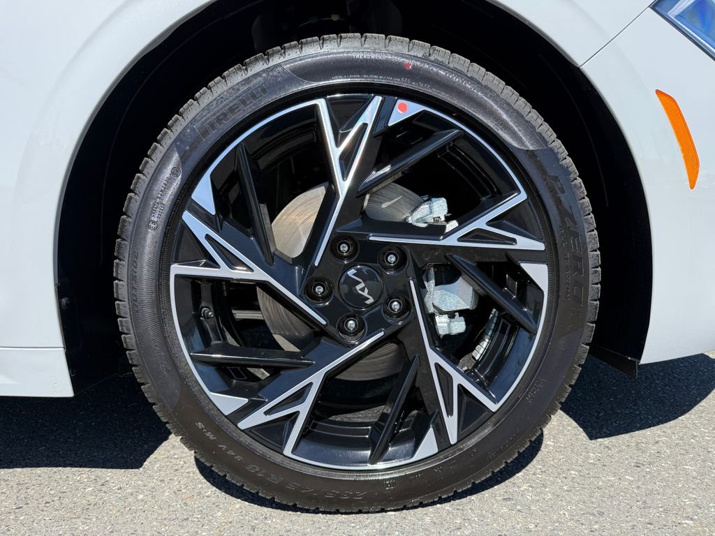 New 2026 Wolf Gray Kia GT-Line AWD image 9