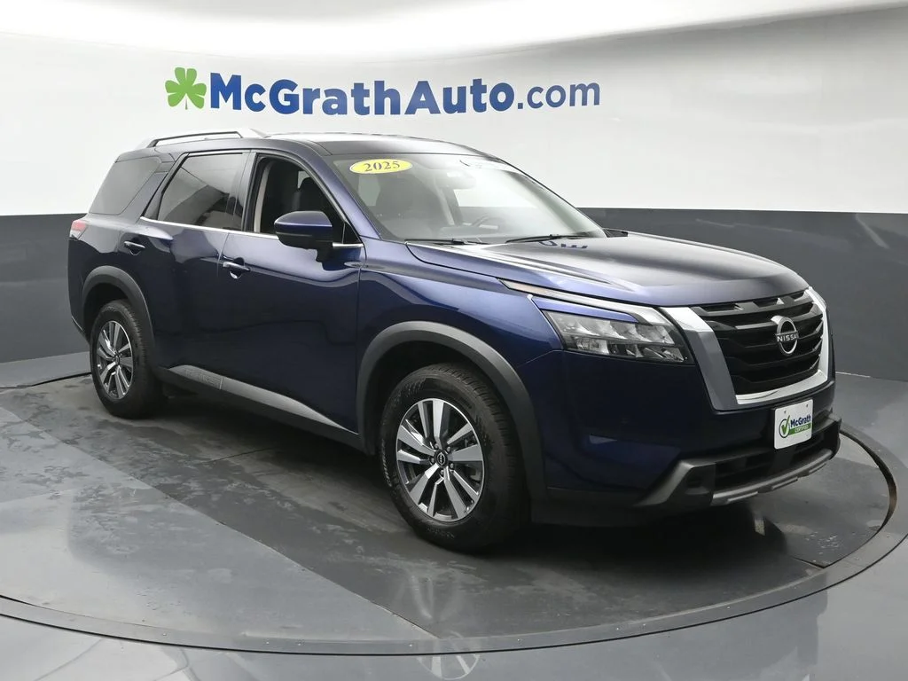Used 2025 Blue Nissan SL image 2