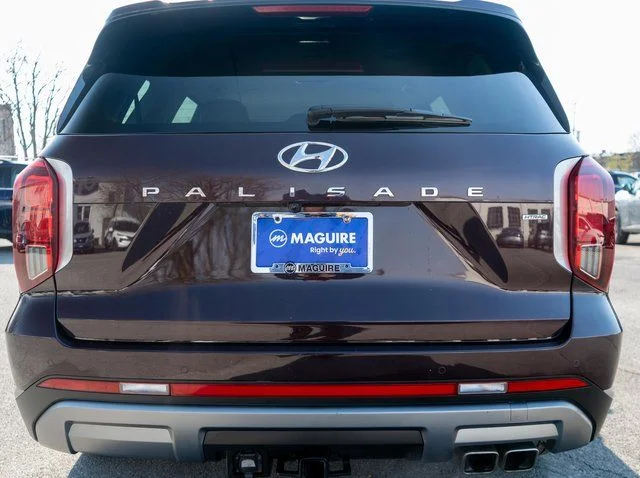 Used 2024 Red Hyundai SEL image 7