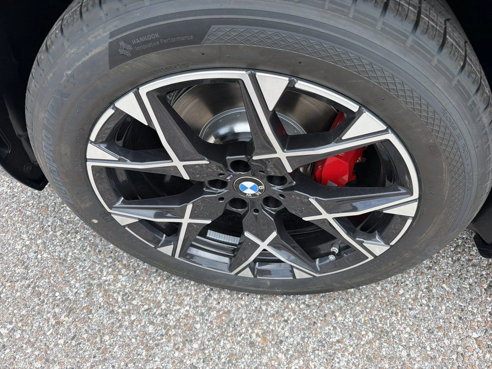 New 2026 Tanzanite Blue II Metallic BMW 30 xDrive image 10