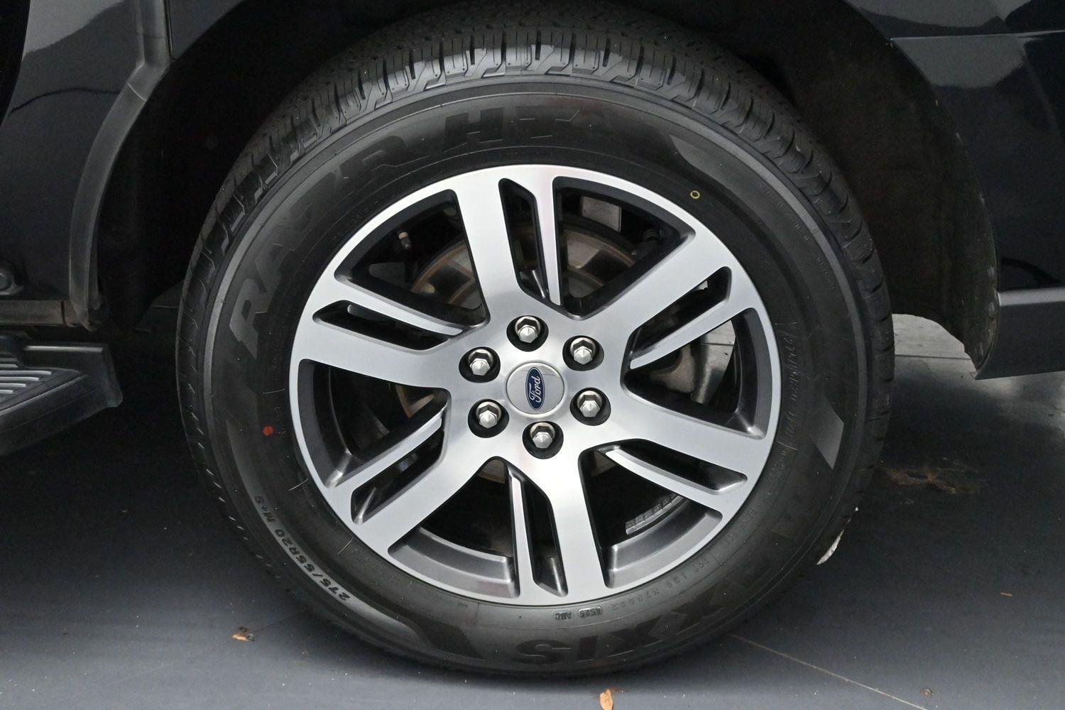 Used 2024 Agate Black Ford Limited image 43
