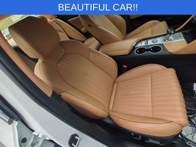 Used 2022 White Genesis 3.3T image 35