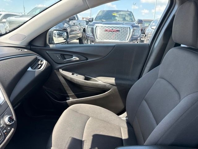 Used 2023 Gray Chevrolet LT image 25