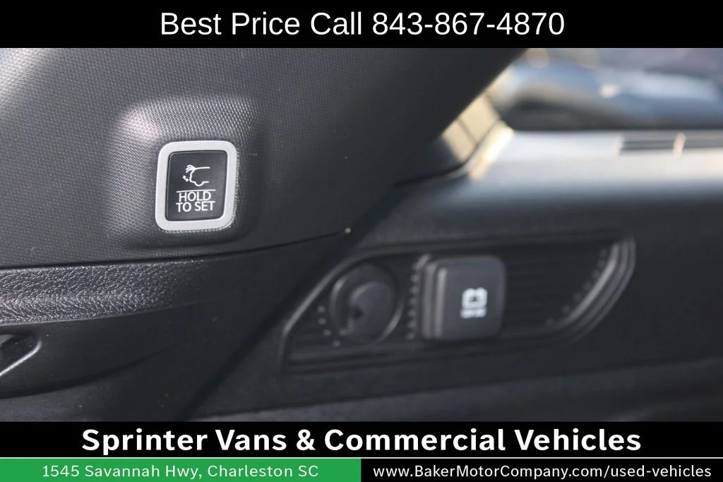 Used 2023 Diamond Black Jeep Altitude X image 34