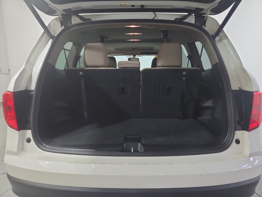 Used 2017 White Honda EX-L image 22