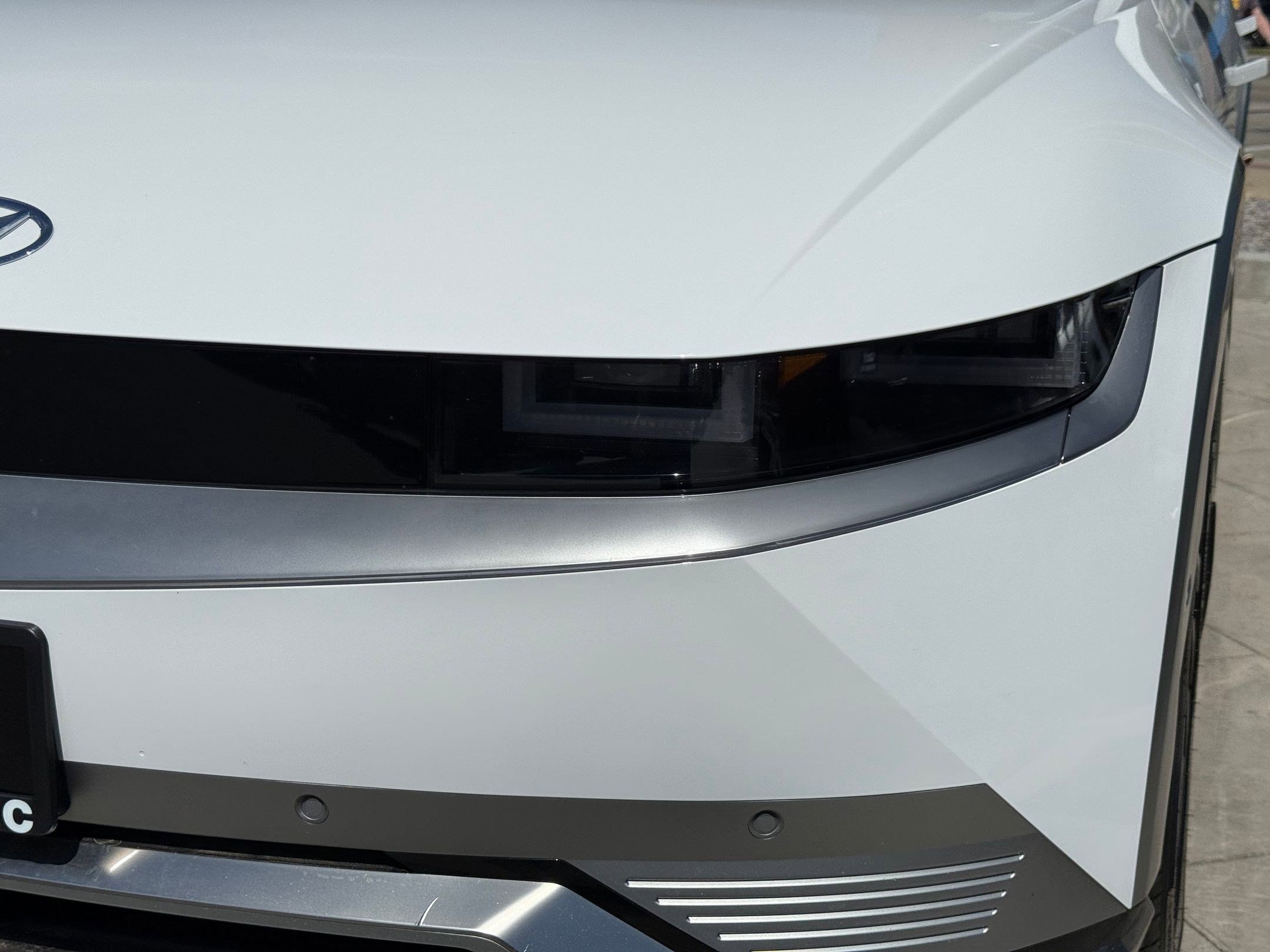 2024 Hyundai IONIQ 5 Limited - Photo 11
