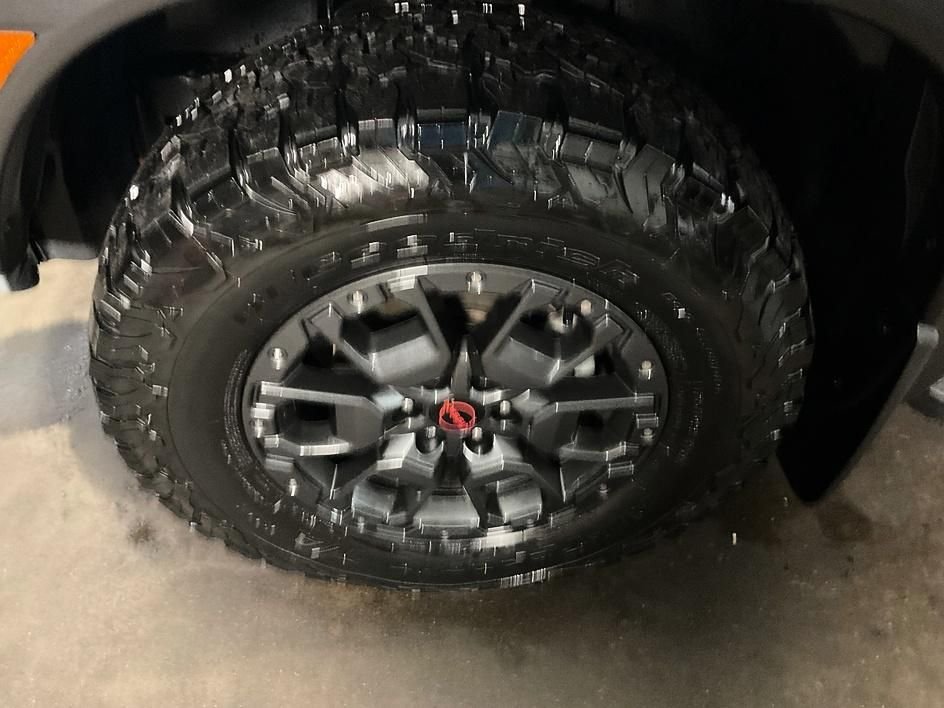 Used 2023 Gray Nissan PRO-4X image 13