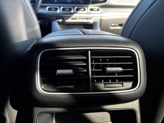 Used 2022 White Mercedes-Benz GLE 350 image 49