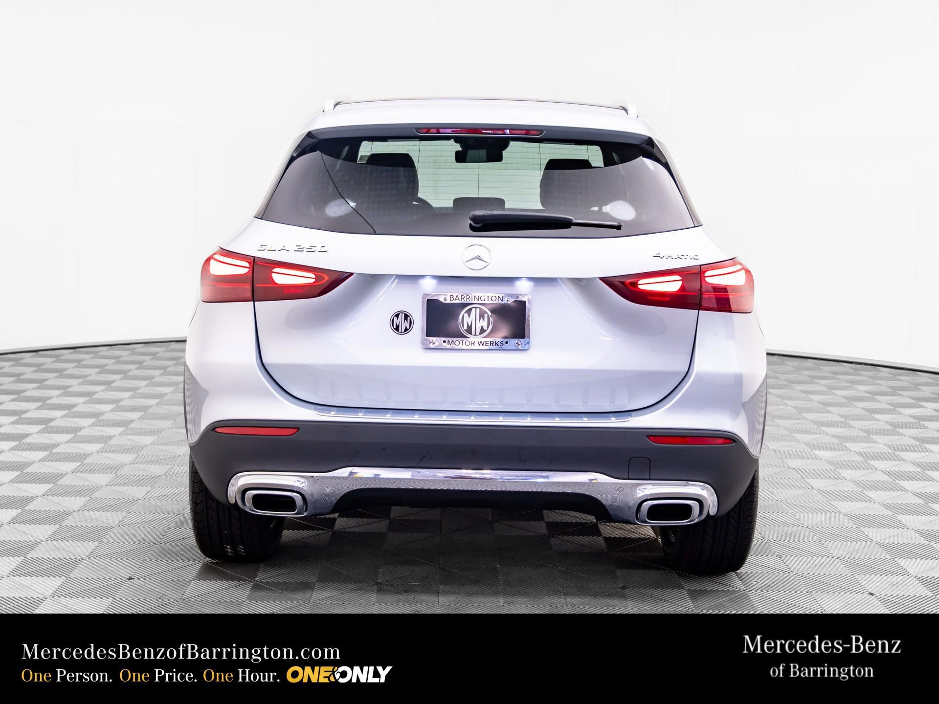 New 2026 Cirrus Silver Metallic Mercedes-Benz GLA 250 image 43