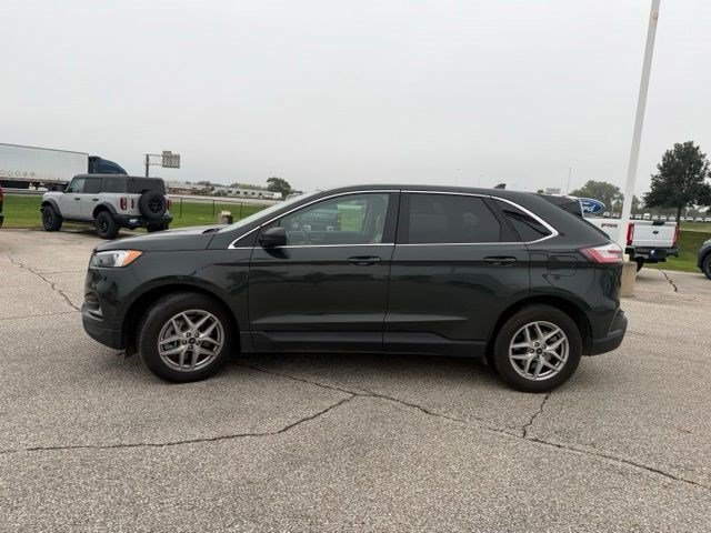 Used 2024 Green Metallic Ford SEL image 7