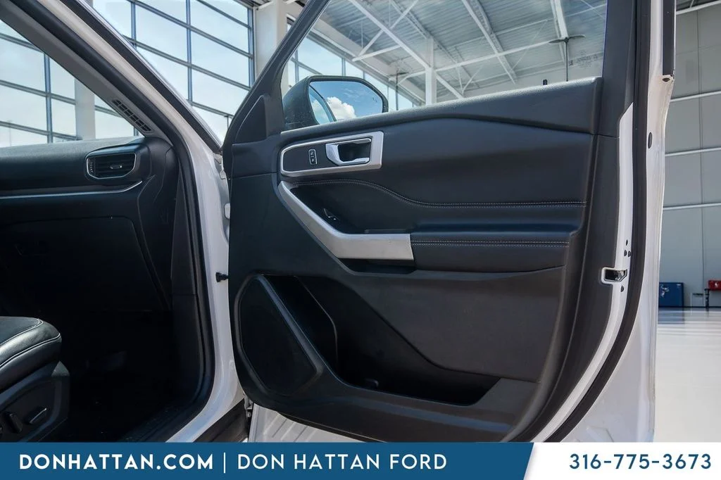 Used 2023 White Ford XLT image 27