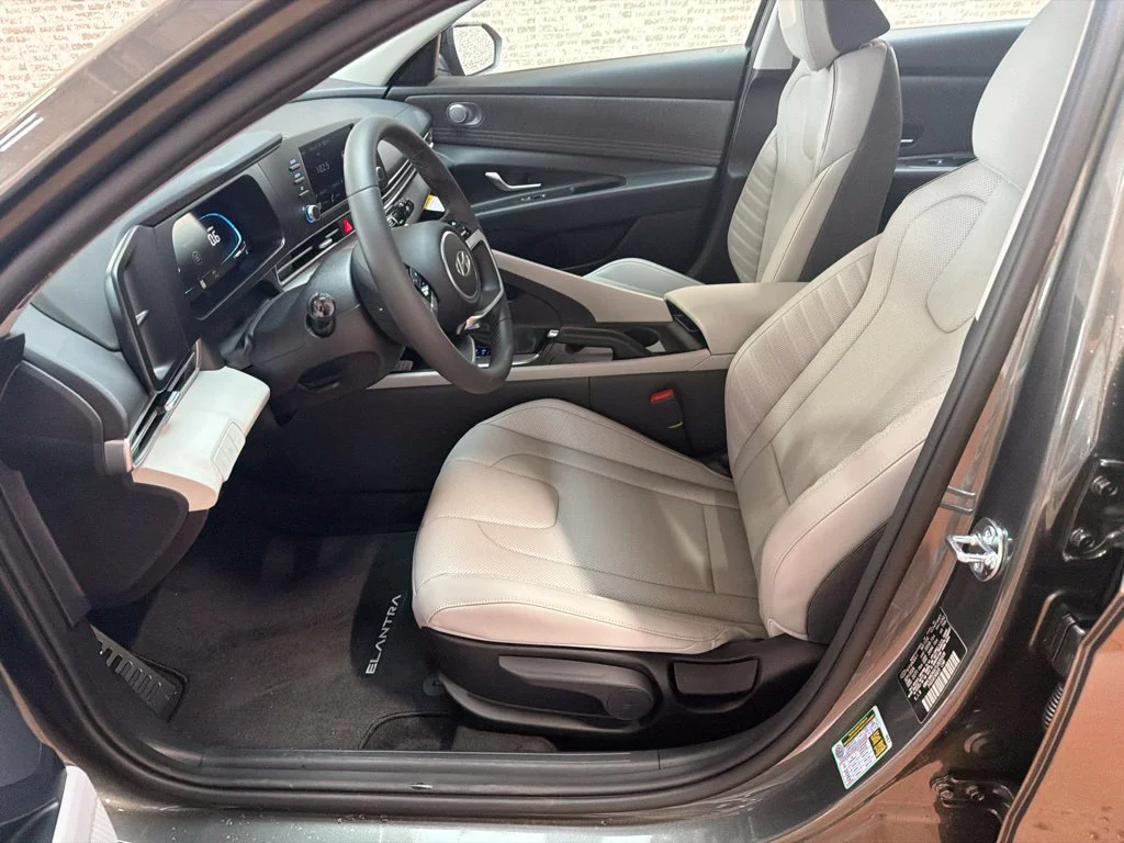 New 2026 Amazon Gray Hyundai SEL Sport Plus image 18