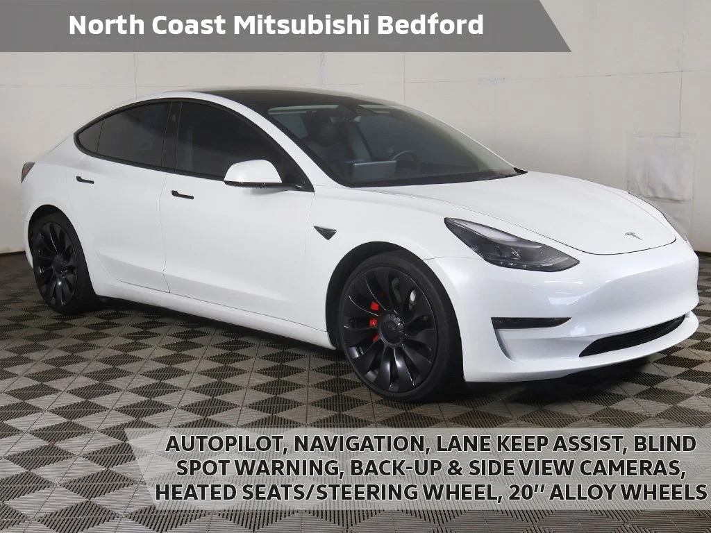 2023 Tesla Model 3 Performance's photo