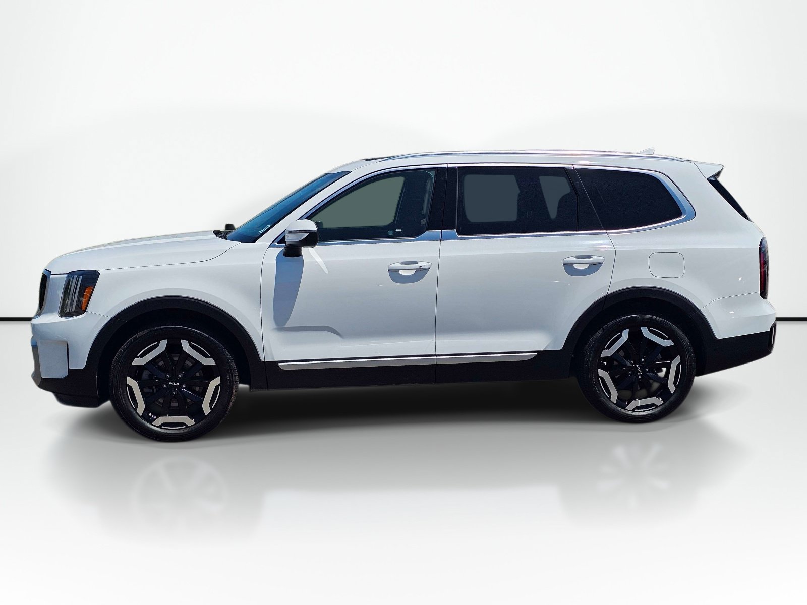 Used 2023 Glacial White Pearl Kia EX image 13