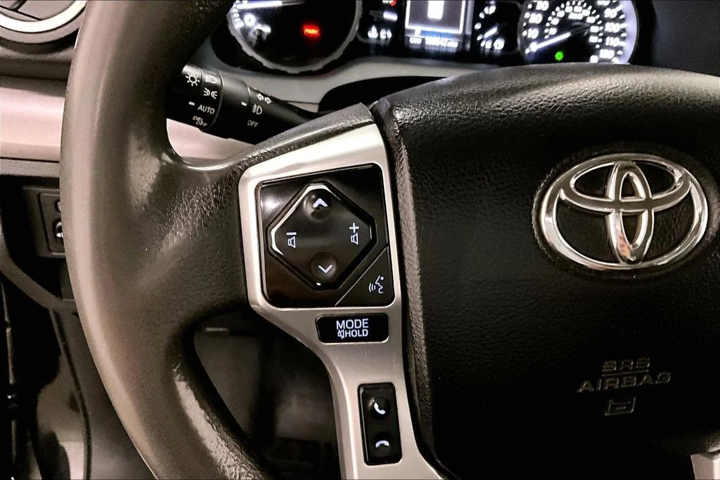 Used 2021 Black Toyota SR5 image 12