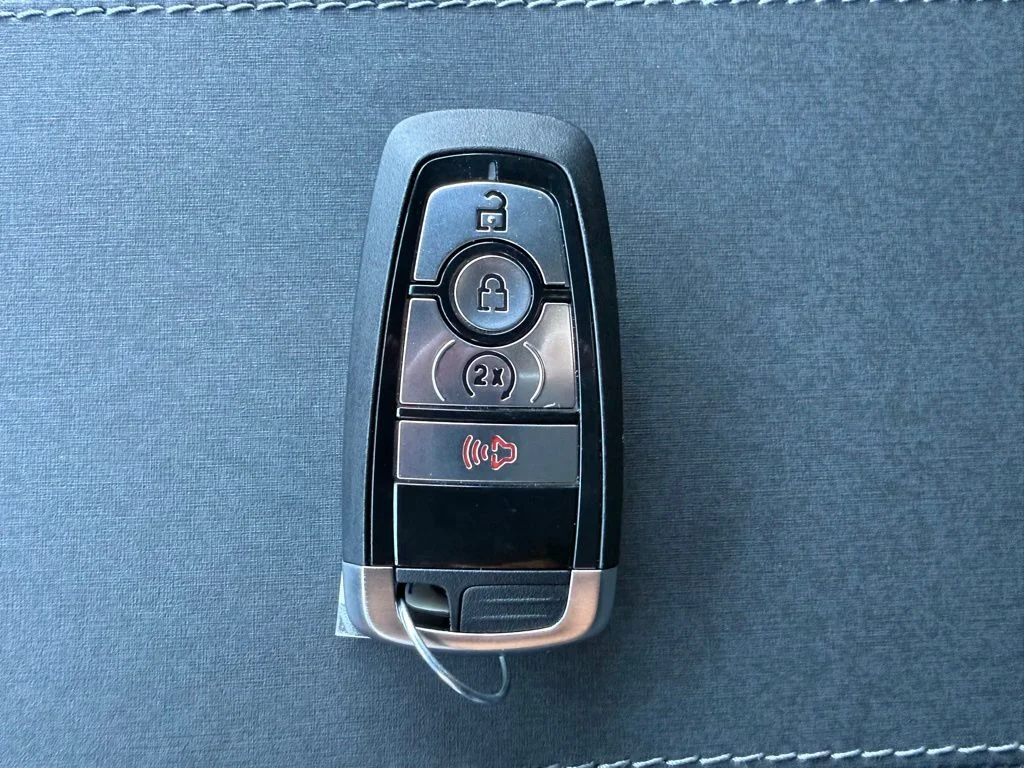 New 2026 Avalanche Gray Ford Big Bend image 26