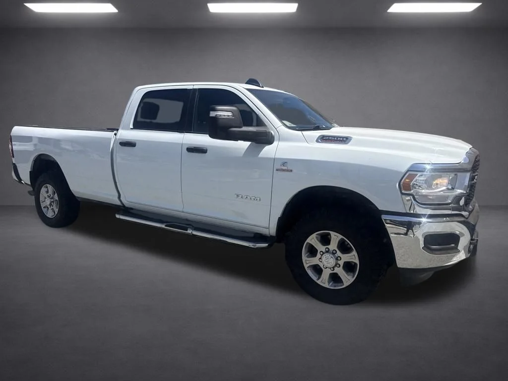 Used 2024 White Ram Big Horn image 10