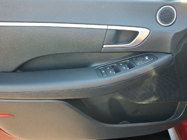 Certified Used 2023 Red Hyundai SE image 11