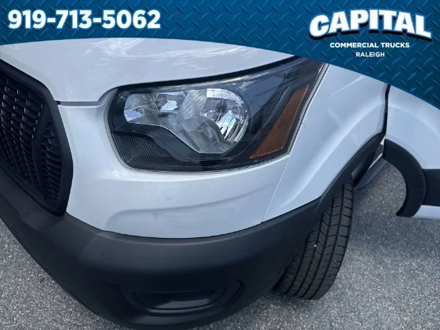 Used 2024 White Ford Base image 31