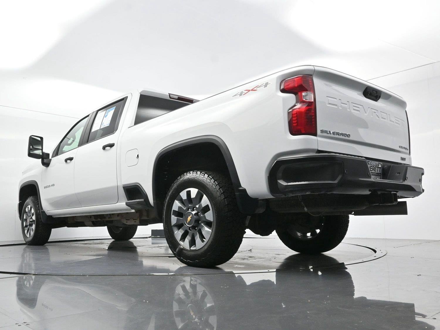 Used 2024 Summit White Chevrolet Custom image 45