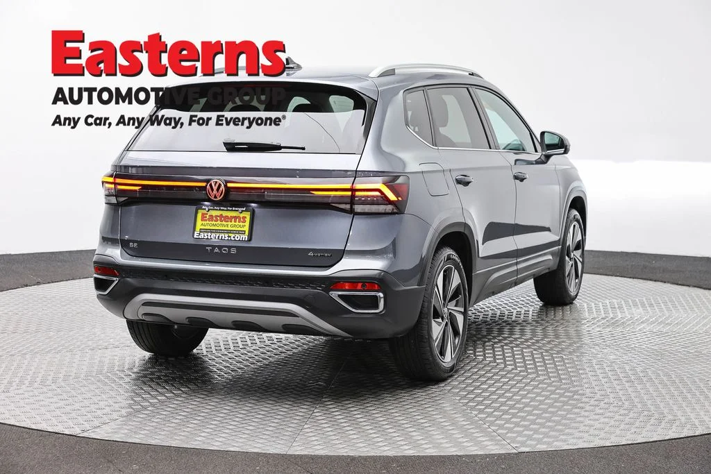 Used 2025 Gray Volkswagen 1.5T SE image 5