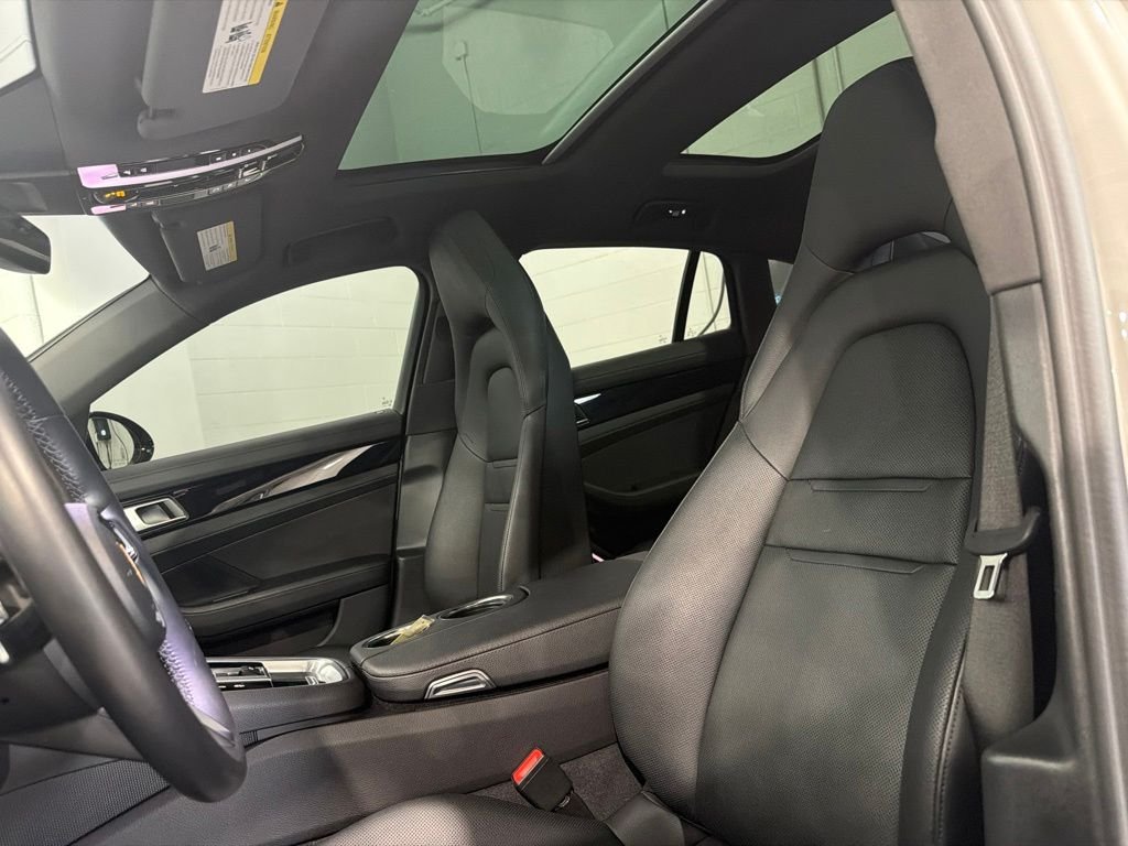 Certified Used 2023  Porsche 4 image 5