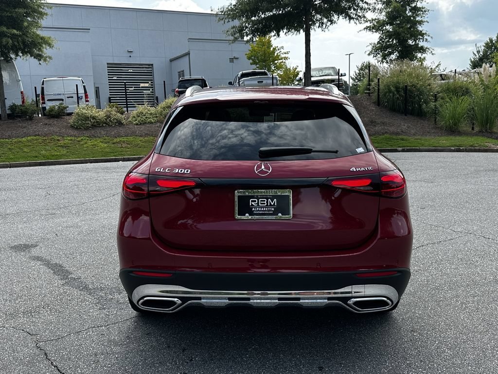 New 2026 MANUFAKTUR Patagonia Red Metallic Mercedes-Benz GLC 300 image 44