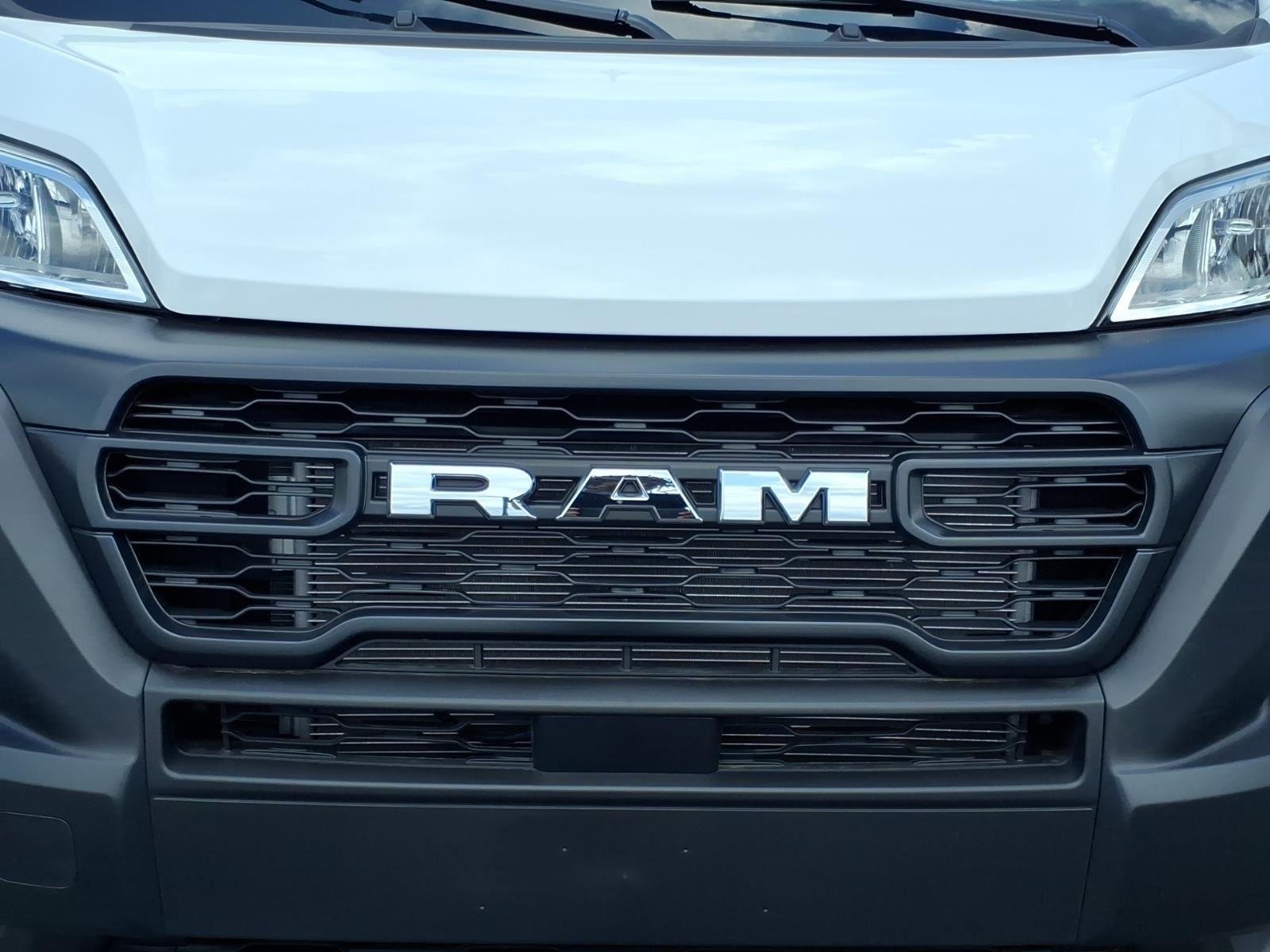 New 2026 Bright White Clear-Coat Exterior Paint RAM Tradesman image 14