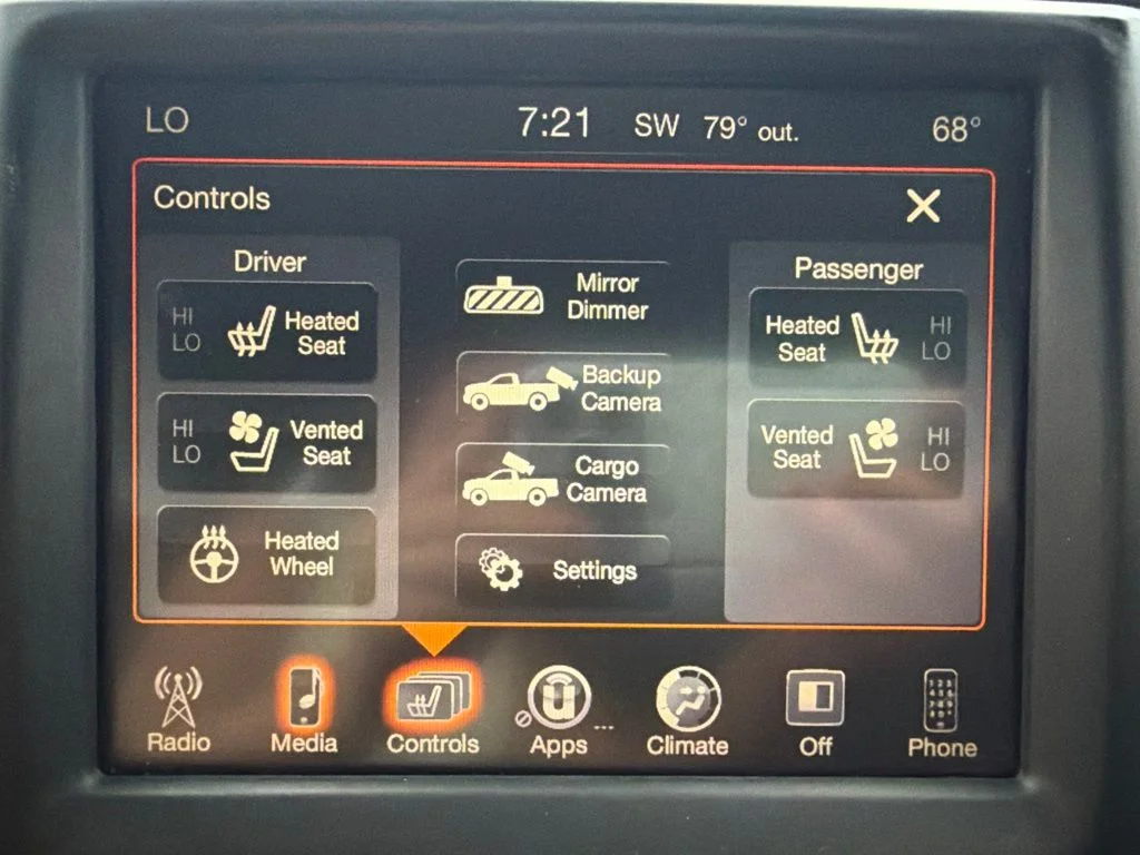 Used 2016 White Ram Laramie image 36