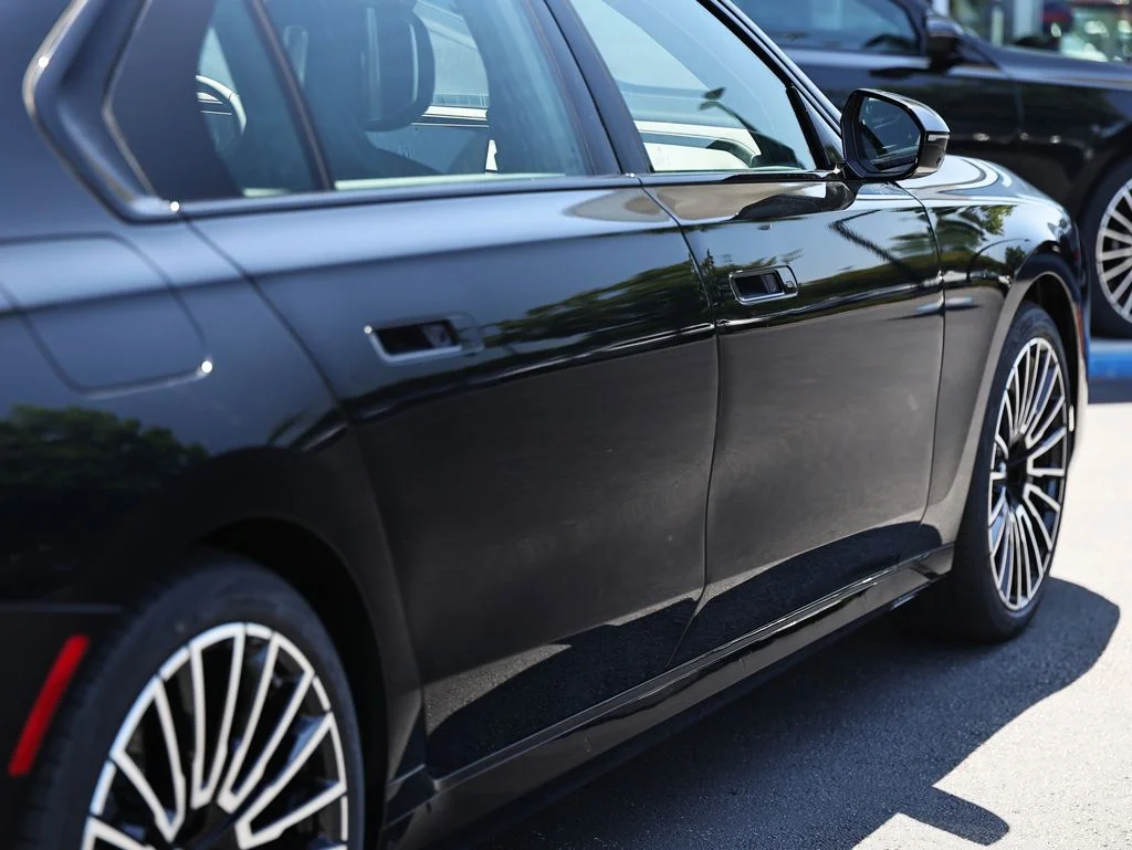 New 2026 Black Sapphire Metallic BMW 760i xDrive image 8