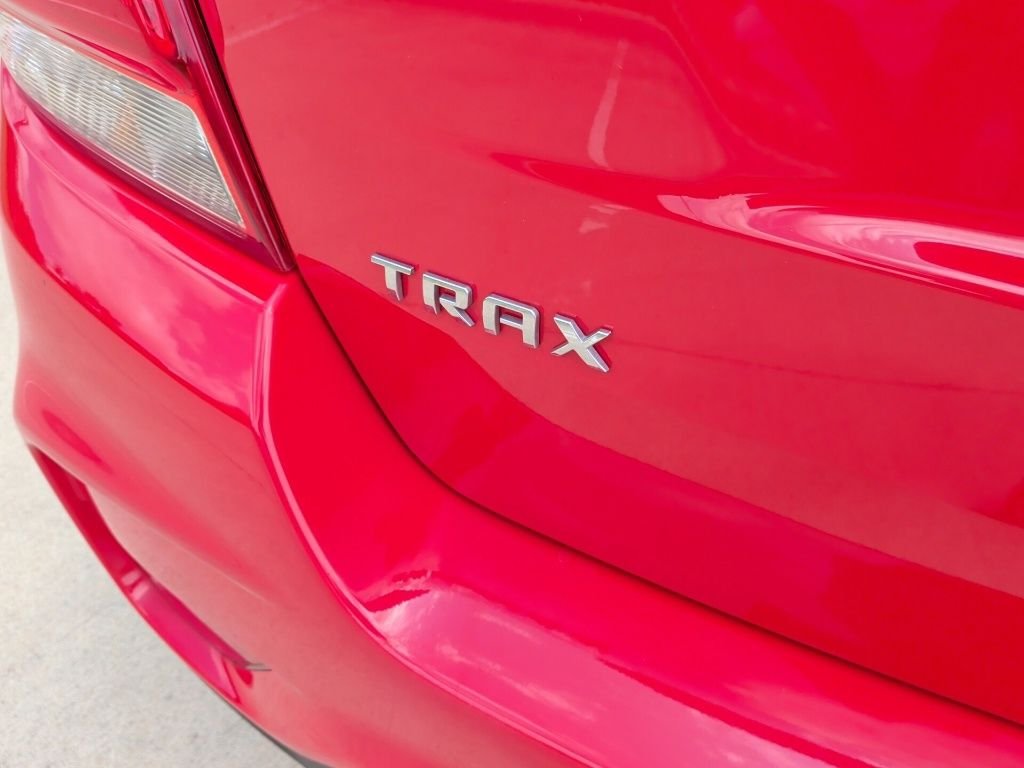 Used 2020 Red Chevrolet LT image 32