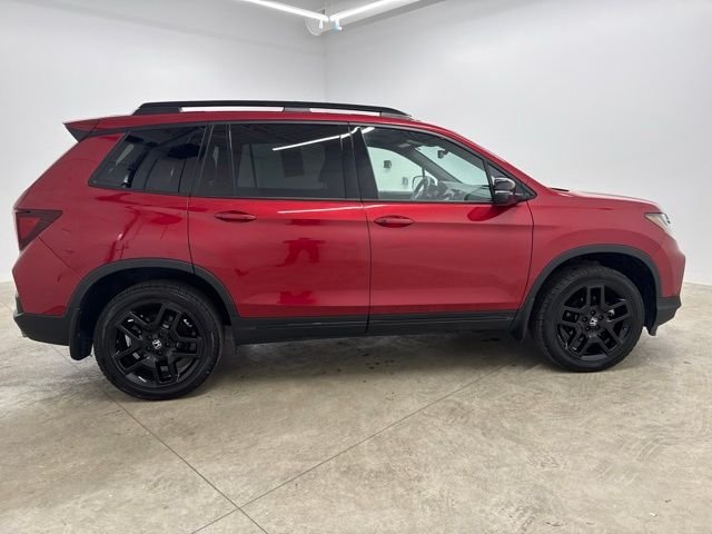 Used 2024 Red Honda Black Edition image 4
