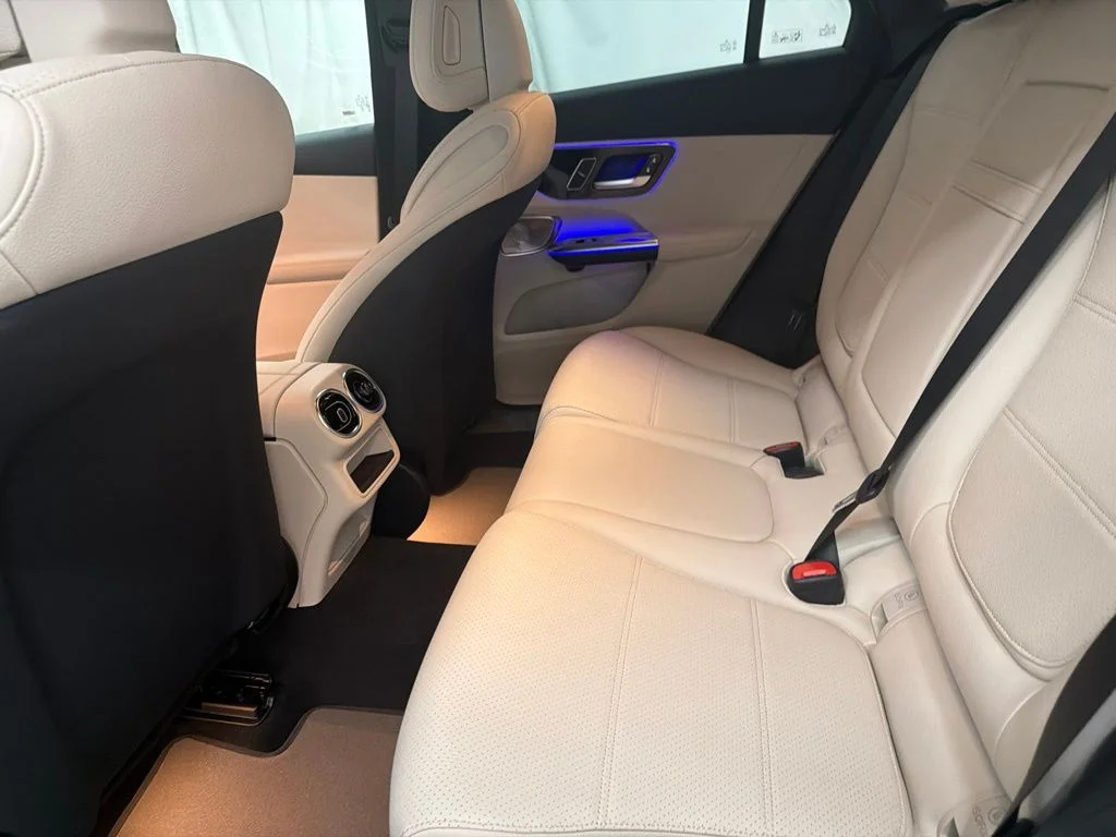 New 2027 Gray Mercedes-Benz GLC 300 image 19