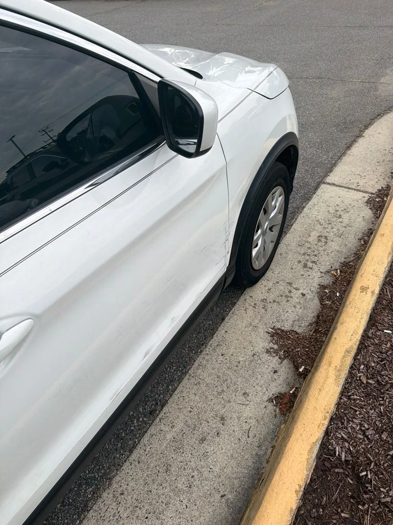 Used 2018 White Nissan S image 9