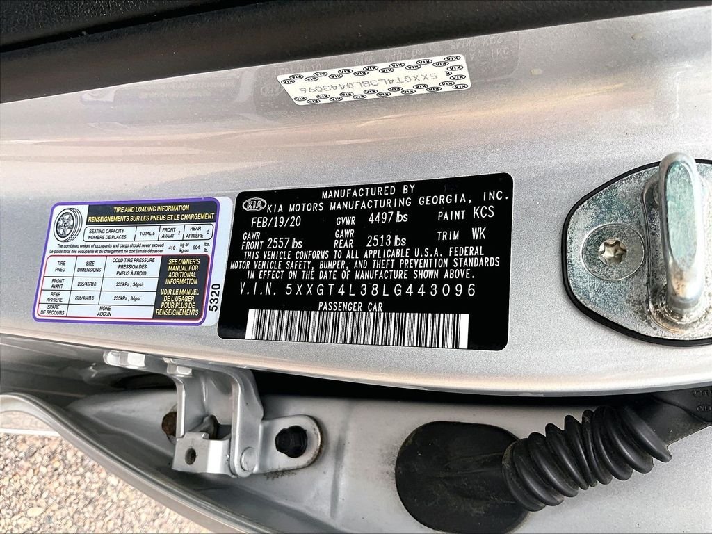 Used 2020 Silver Kia SE image 32