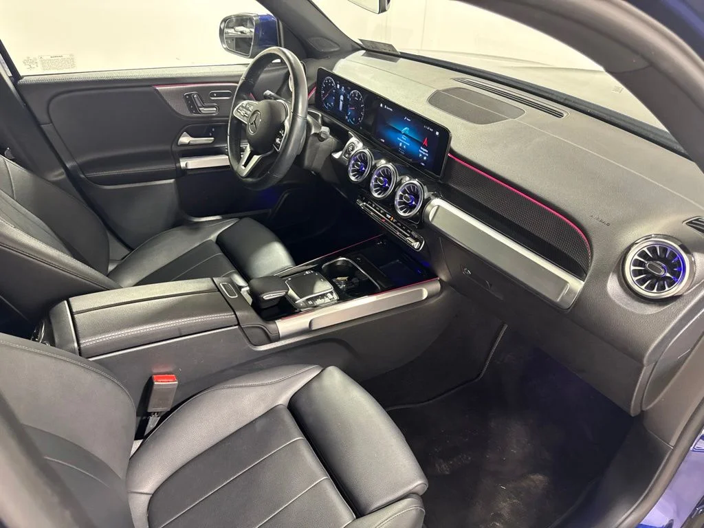 Used 2022 Galaxy Blue Metallic Mercedes-Benz GLB 250 image 27