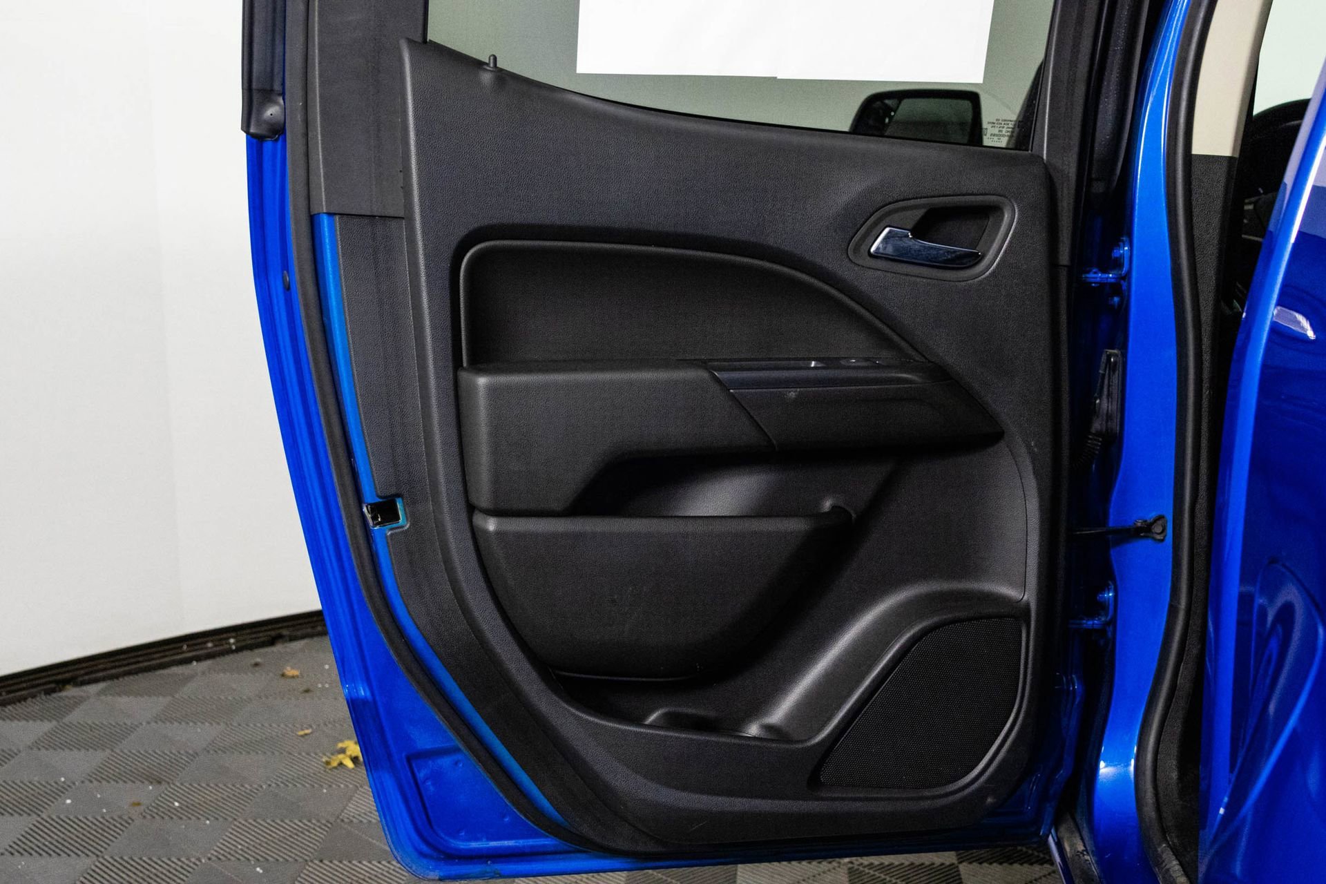 2022 CHEVROLET COLORADO - Image 32