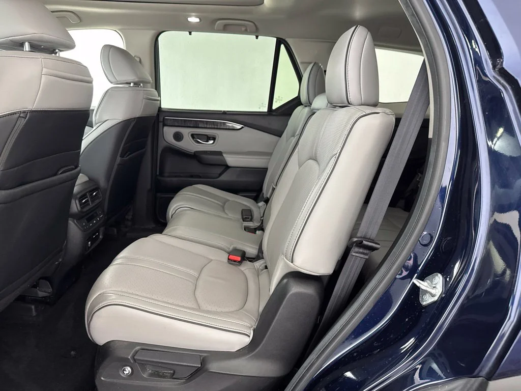 Certified Used 2025  Honda Elite image 27