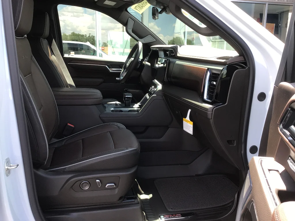 New 2026 Glacier White Tricoat GMC Denali image 7