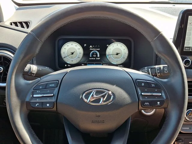 Used 2023 Black Hyundai Limited image 25