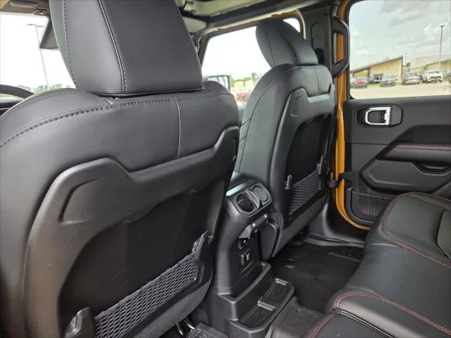 New 2026 Goldilocks Exterior Paint Jeep Rubicon image 23