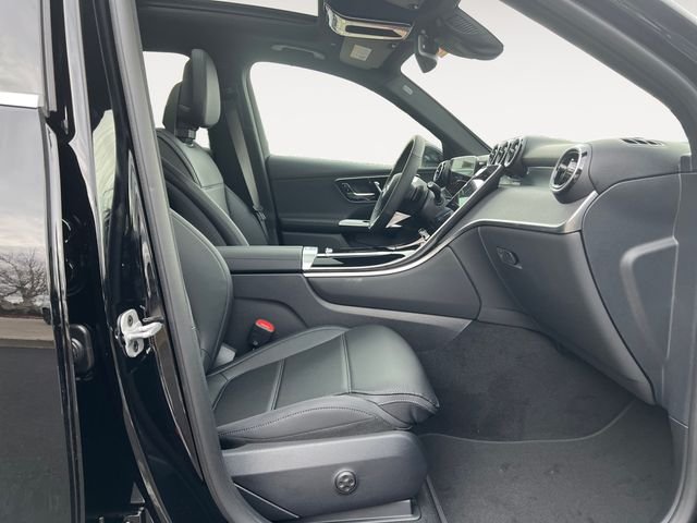 Used 2026  Mercedes-Benz GLC 300 image 15