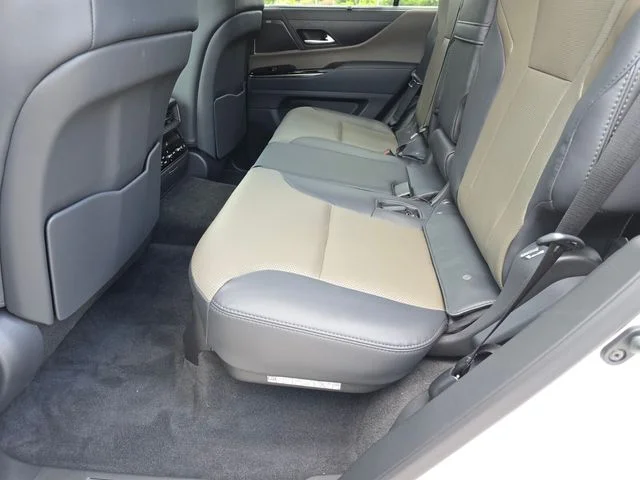 2026 Lexus LX 700h Overtrail - Photo 19