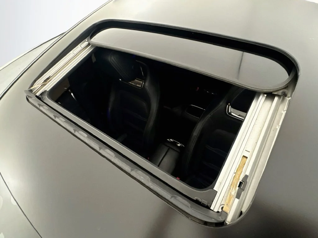 Used 2019  Mercedes-Benz Base image 23