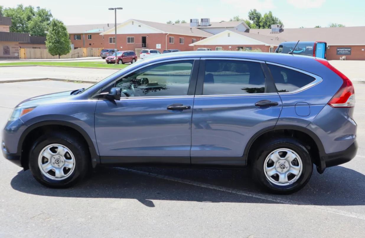 Used 2012  Honda LX image 4