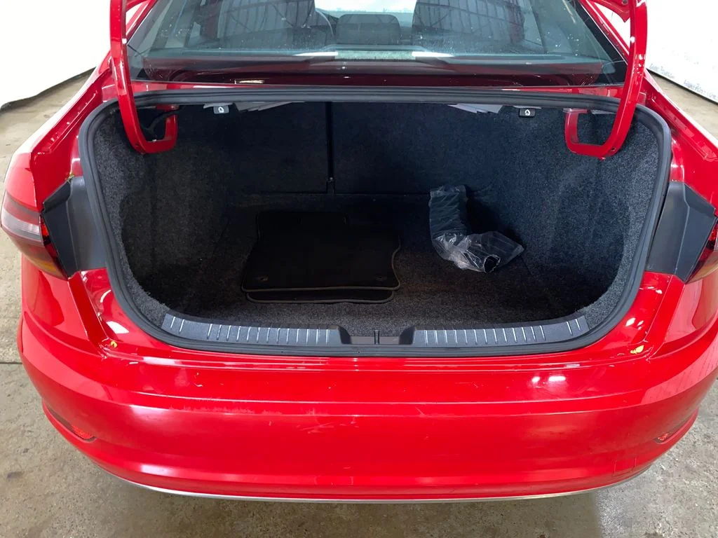 Used 2019 Red Volkswagen 1.4T S image 14