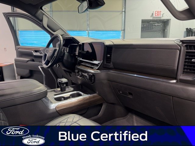 Certified Used 2025 Sterling Gray Metallic Chevrolet LT image 26