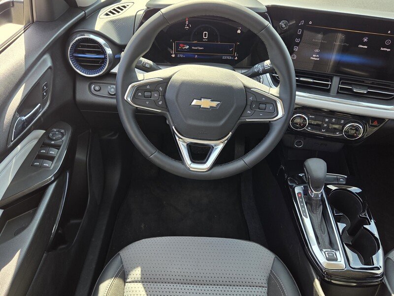 Used 2024 Summit White CHEVROLET FWD 4DR LT image 14