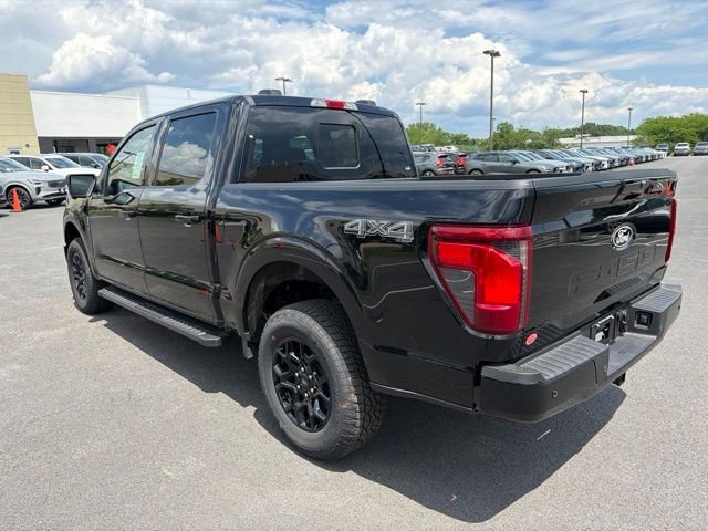 New 2026 Agate Black Metallic Ford XLT image 5